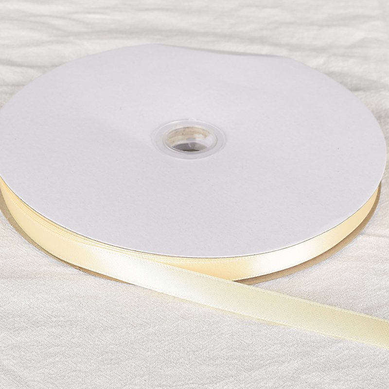 [폭 1cm] 공단리본 91m 아이보리